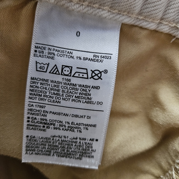 Old Navy High-Rise Straight Jeans - Off White/Cream - Size 0 - Picture 5 of 6